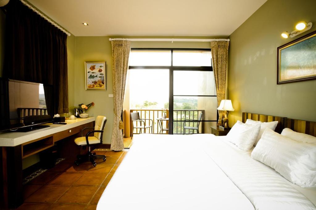 Hotel Phukumhom Khao Yai à Wangkata Extérieur photo