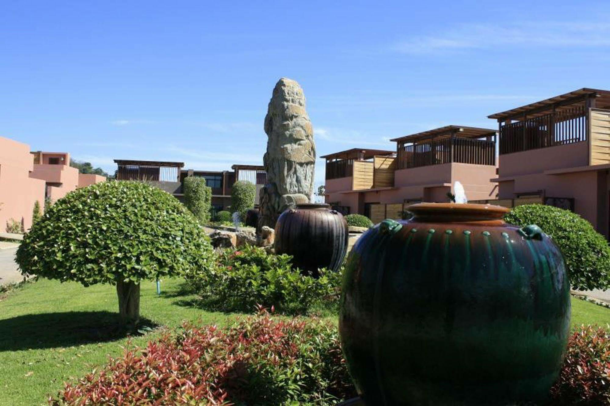 Hotel Phukumhom Khao Yai à Wangkata Extérieur photo
