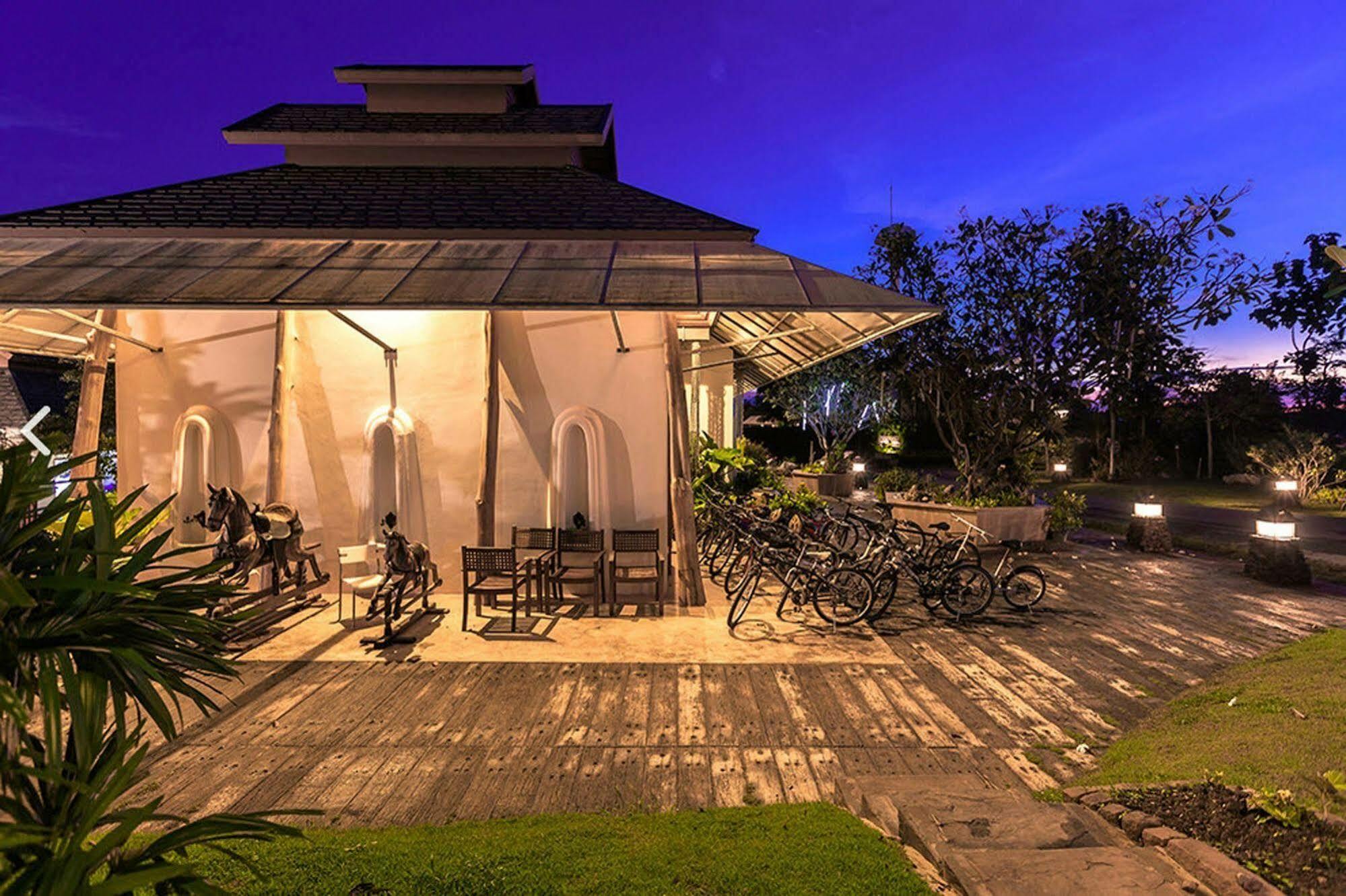 Hotel Phukumhom Khao Yai à Wangkata Extérieur photo
